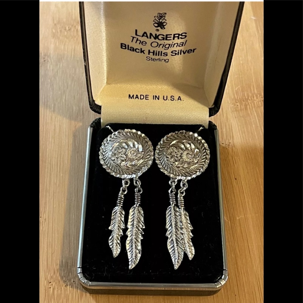 BLACK HILLS SILVER RARE COLLECTIBLES BU LANSING IN ORIG BOX NEVER USED w/papers